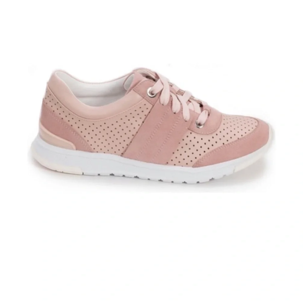Foot petals “Bea” comfort tennis shoe sneaker